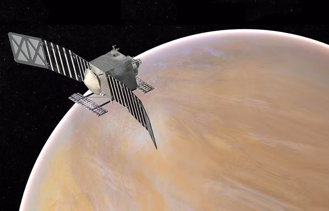 08/11/2022 Ilustraci&oacute;n de la misi&oacute;n VERITAS cerca de Venus.  La NASA ha decidido retrasar al menos tres a&ntilde;os, hasta 2031, el lanzamiento de la misi&oacute;n VERITAS a Venus, tras identificarse una falta de personal en el Jet Propulsion Laboratory (JPL).  POLITICA INVESTIGACI&Oacute;N Y TECNOLOG&Iacute;A NASA/JPL-CALTECH