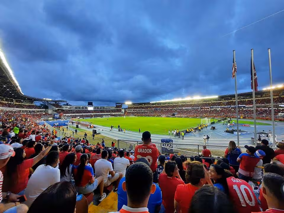 Estadio Rommel Fern&aacute;ndez