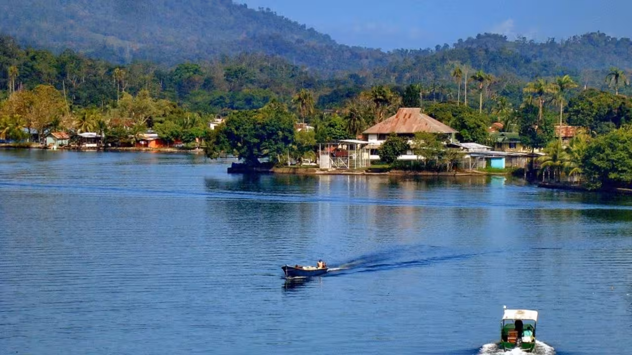 Ciudad de Almirante en Bocas del Toro. Foto: Pixabay.