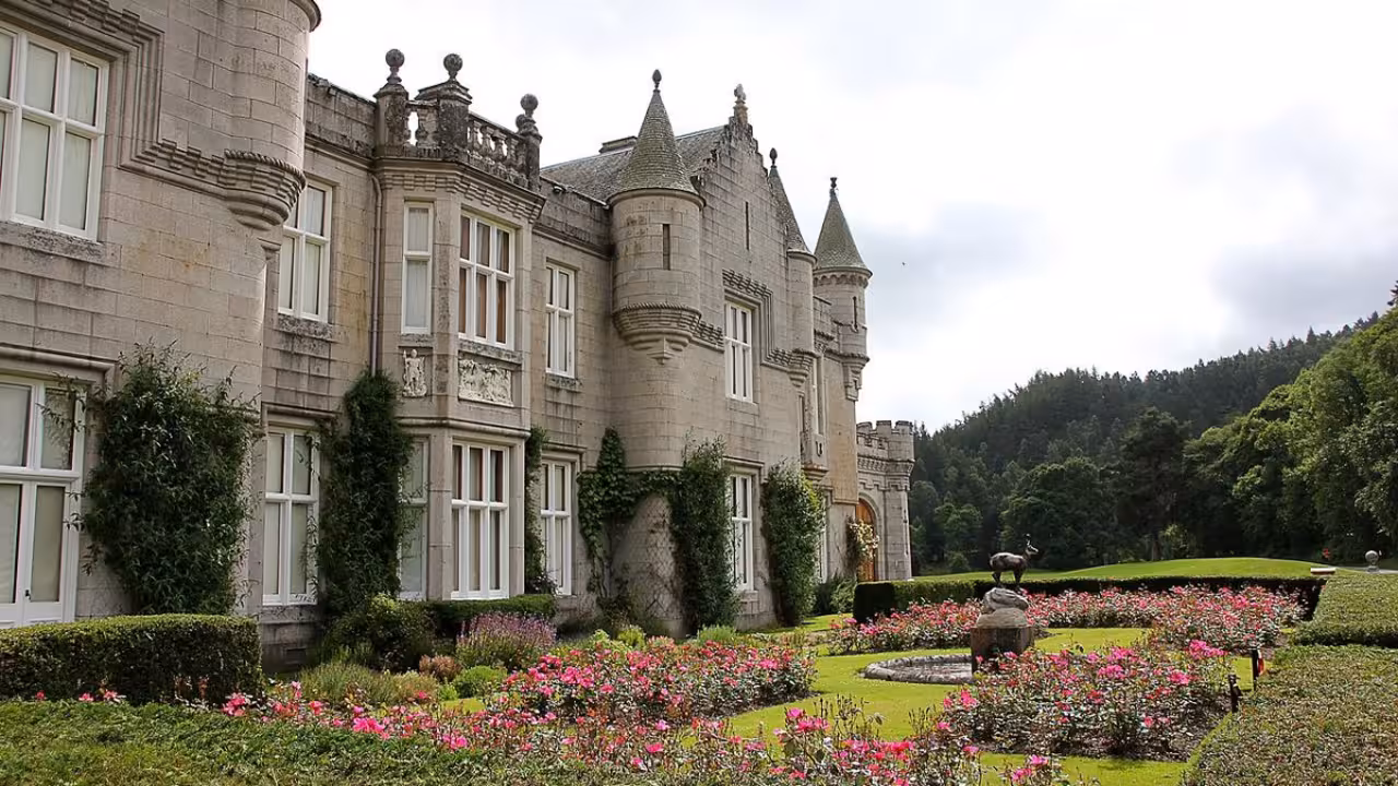 Castillo de Balmoral, palacio situado en Aberdeenshire (Escocia, Reino Unido). Foto: Pixabay.com
