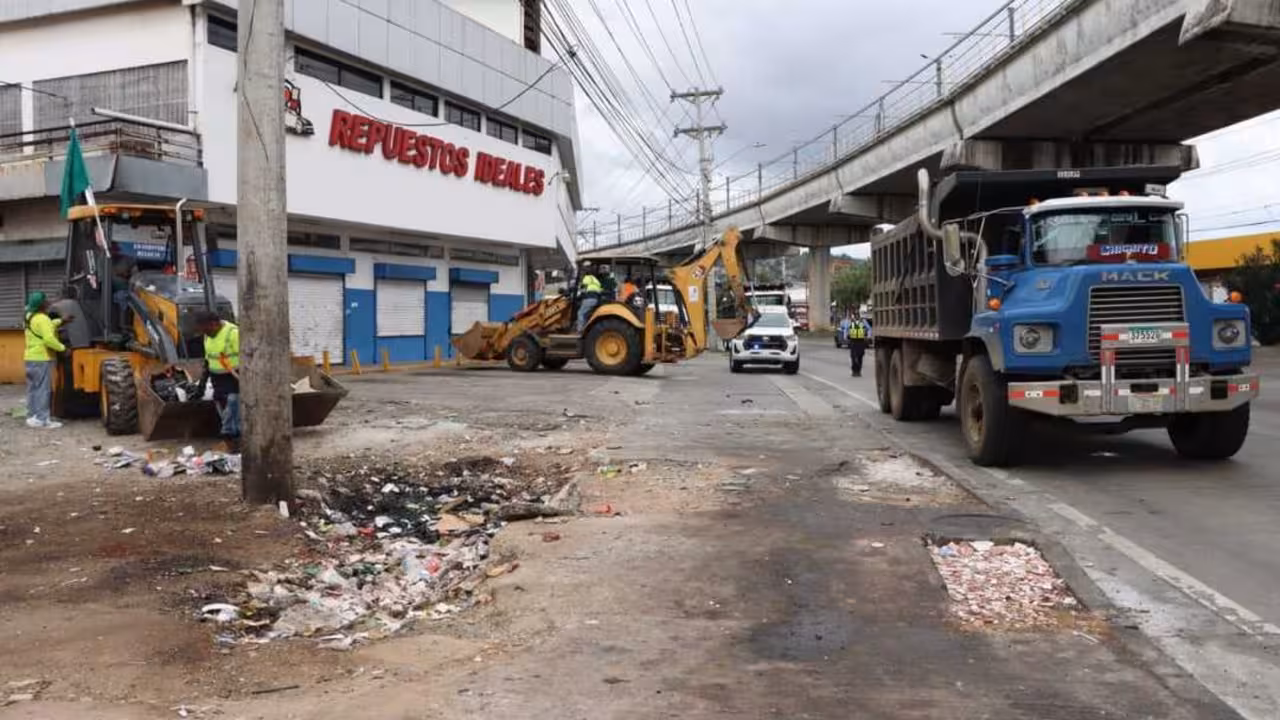 Recolecci&oacute;n de basura en San Miguelito